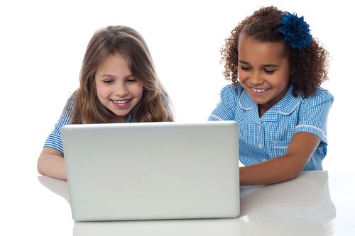 children using laptop